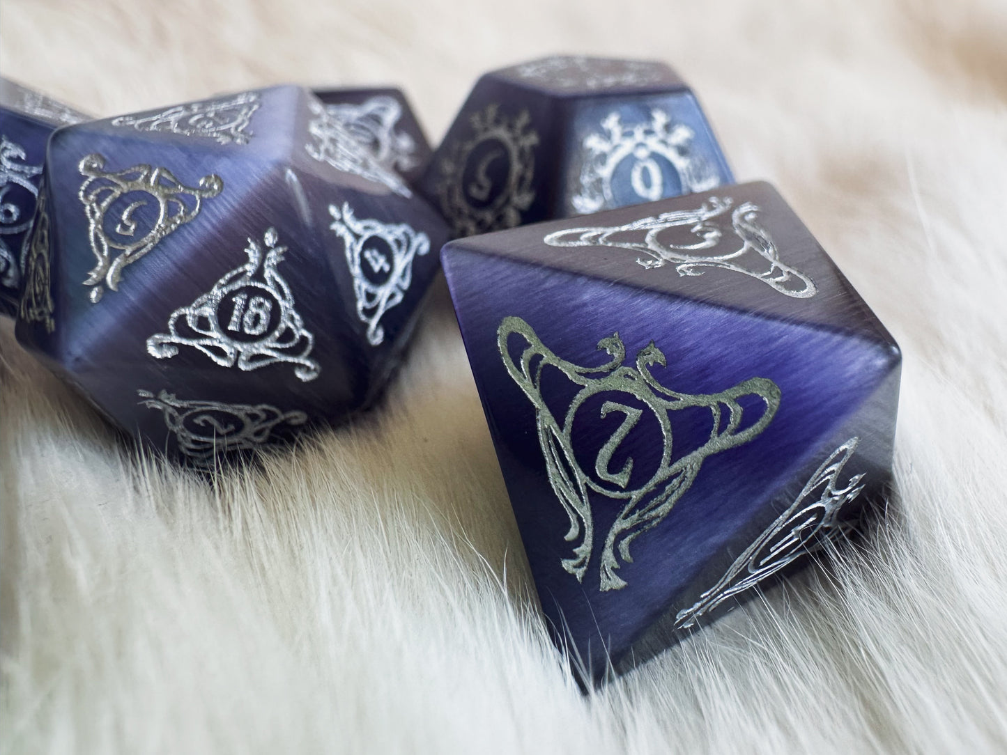 Aria of the Nightsinger || Violet Cat's Eye Dice