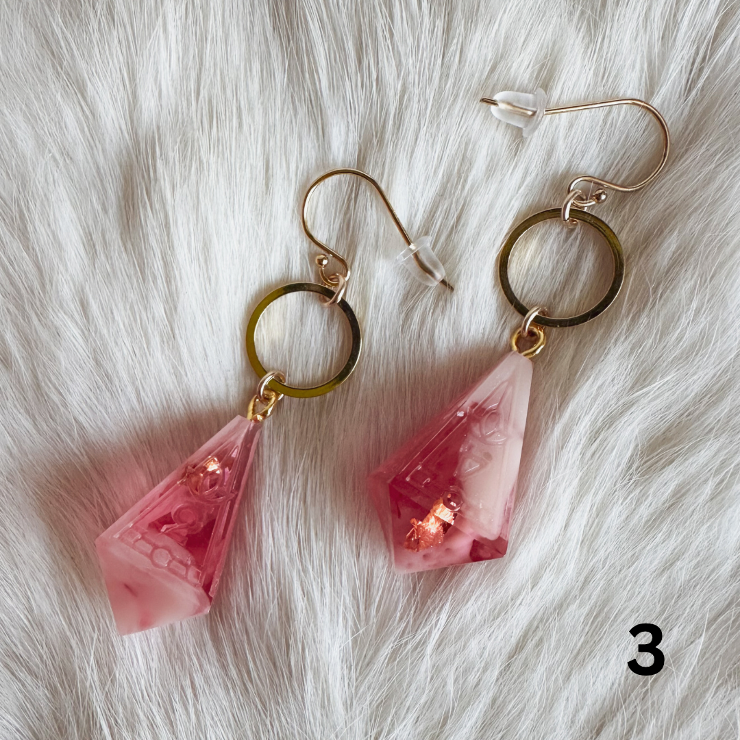 Dice Earrings || Gold