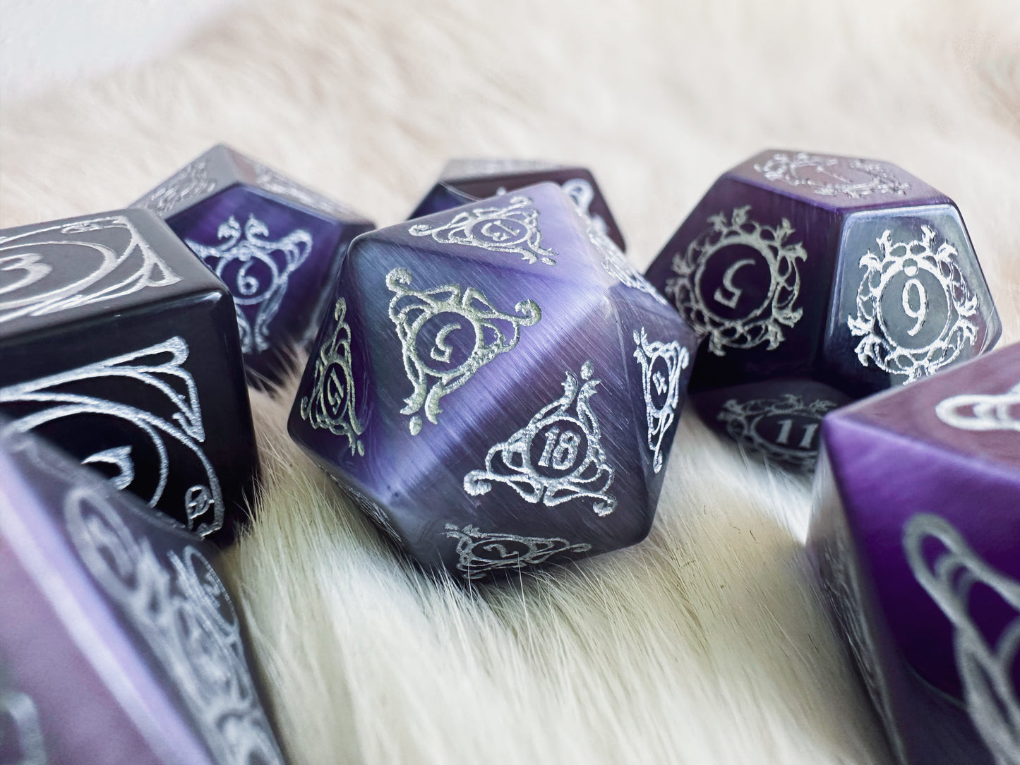 Aria of the Nightsinger || Violet Cat's Eye Dice