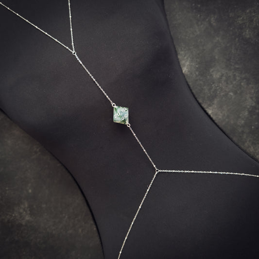 Mossy White D% // Silver Body Chain // 01