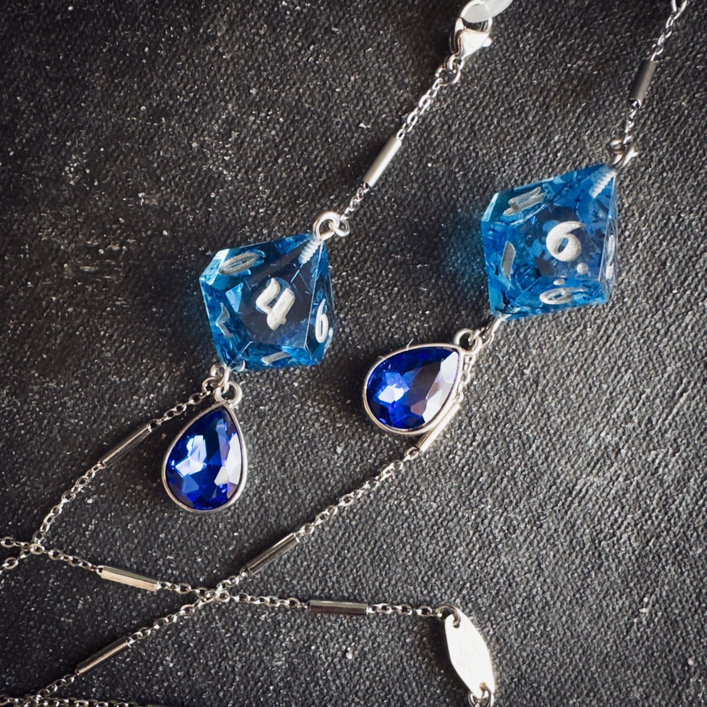 Blue D10 // Silver Glasses Chains // 01