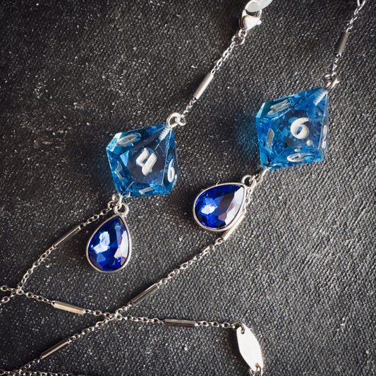 Blue D10 // Silver Glasses Chains // 01