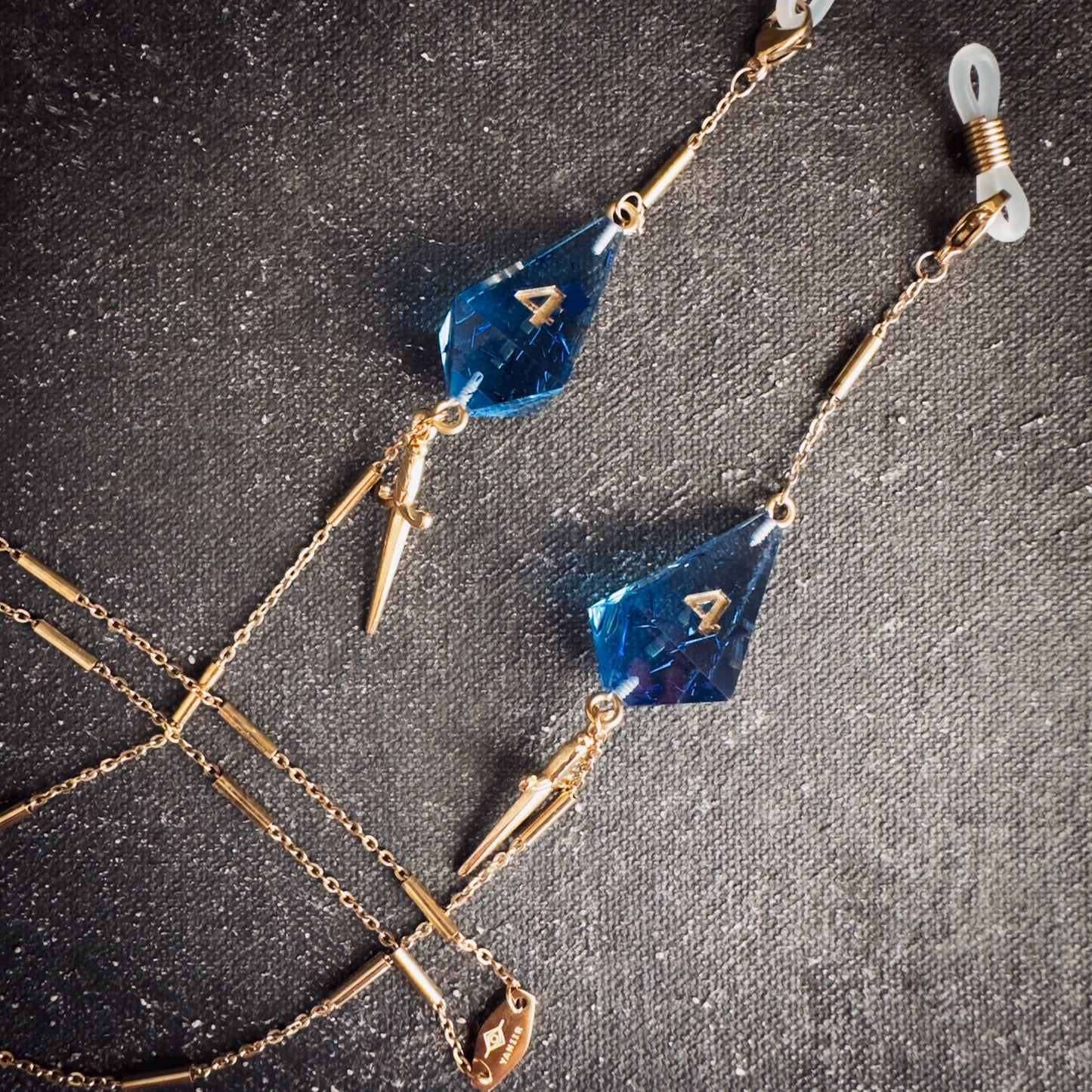 Blue D4 // Gold Glasses Chains // 01