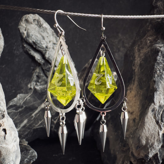 Peridot Green D4 // Silver Earrings // 03