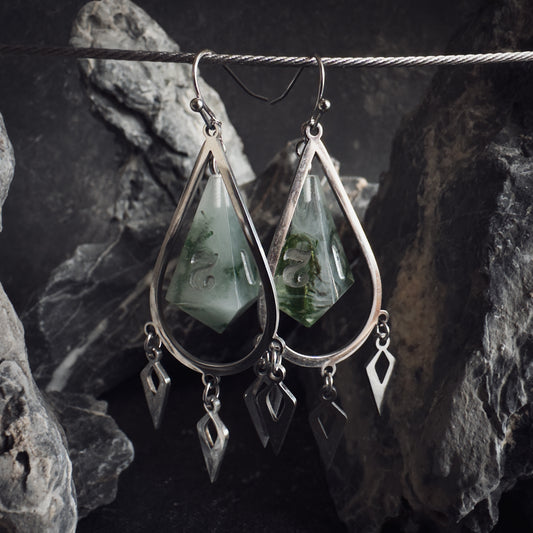 Mossy White D4 // Silver Earrings // 01