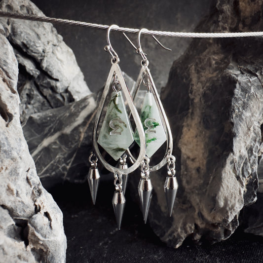 Mossy White D4 // Silver Earrings // 02
