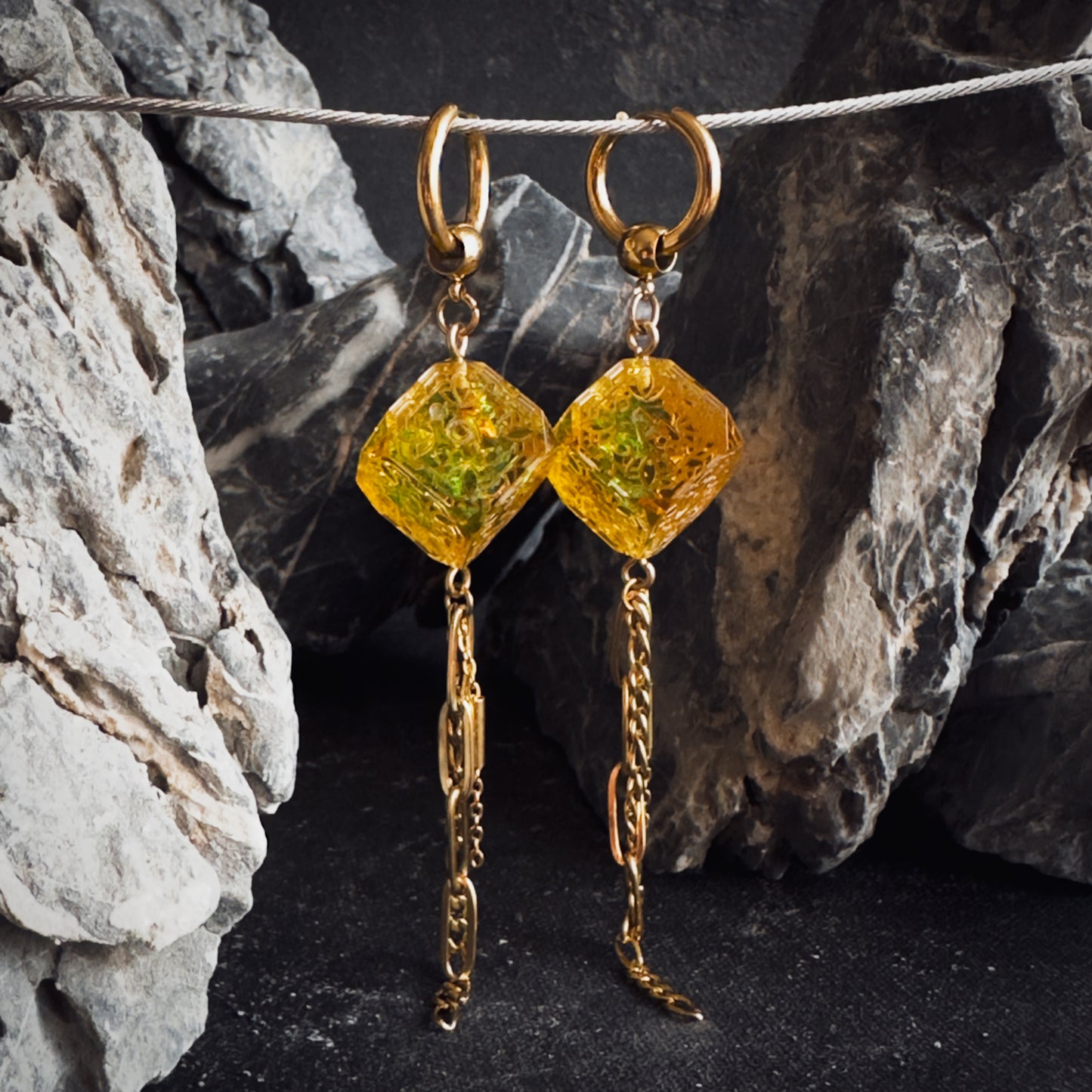 Amber Yellow D6 // Gold Earrings // 01