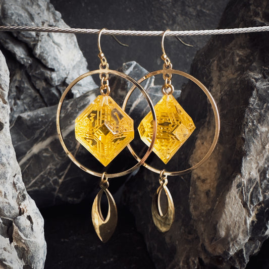 Amber Yellow D8 // Gold Earrings // 01