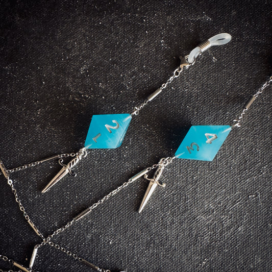 Turquoise D8 // Silver Glasses Chains // 01