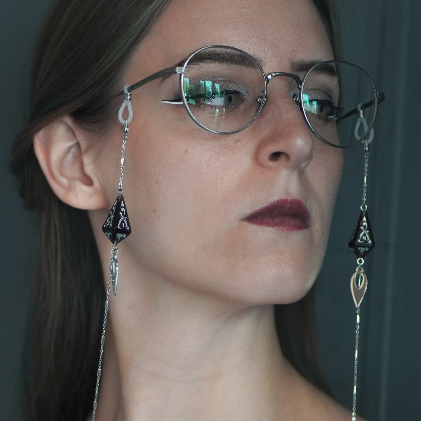 PREVIEW: Genevieve's Embers // Gen Con x Yaniir Glasses Chain